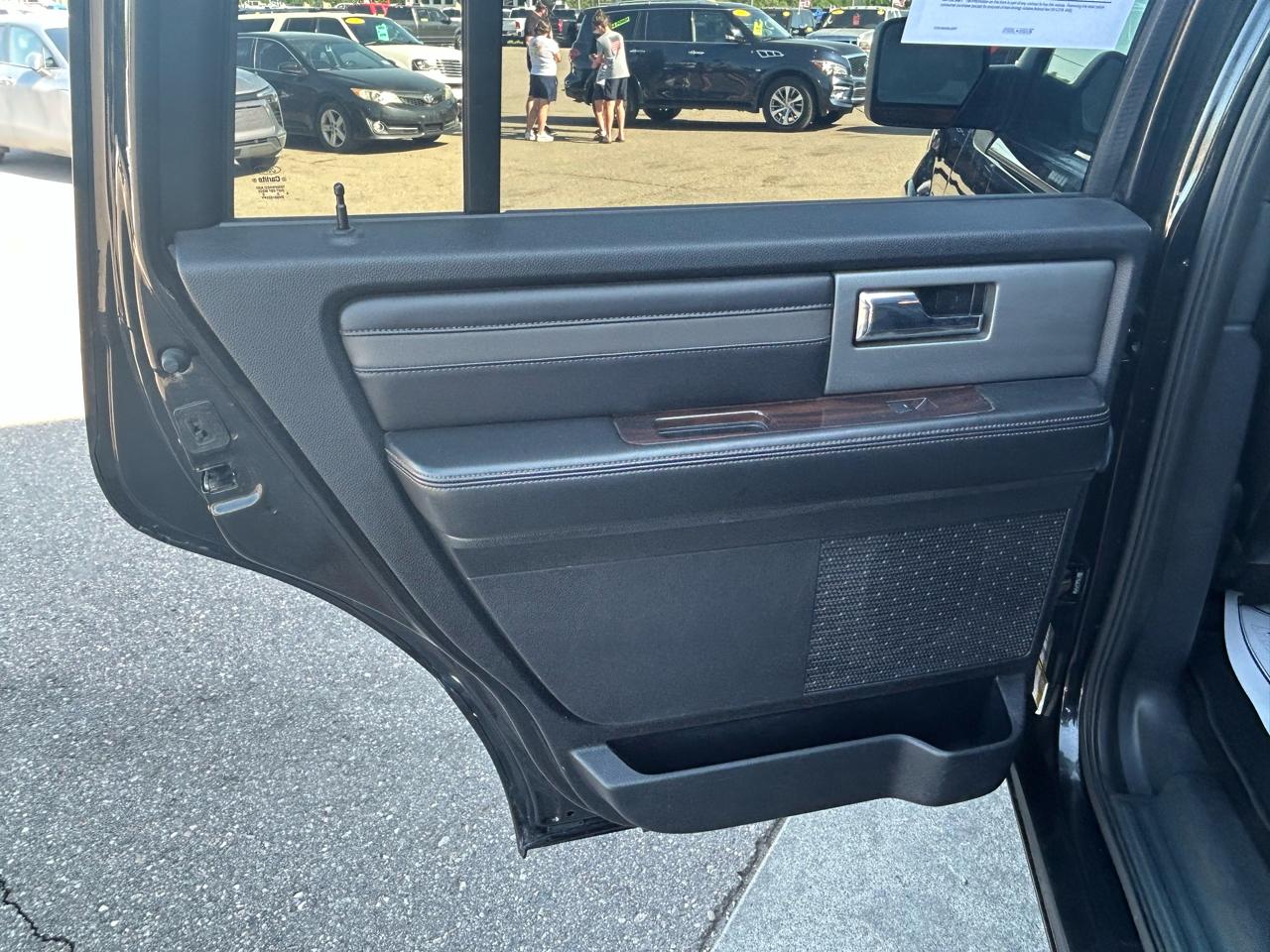 Ford Expedition Platinum 4WD 2015