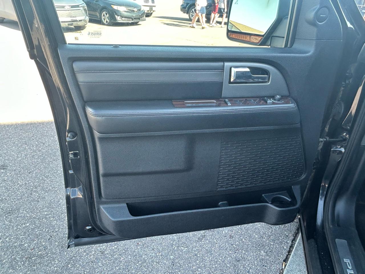 Ford Expedition Platinum 4WD 2015