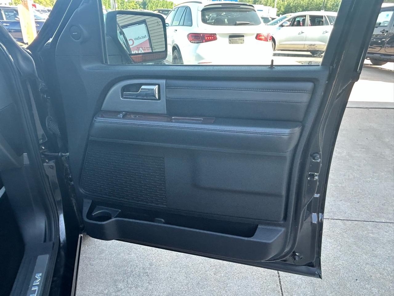 Ford Expedition Platinum 4WD 2015