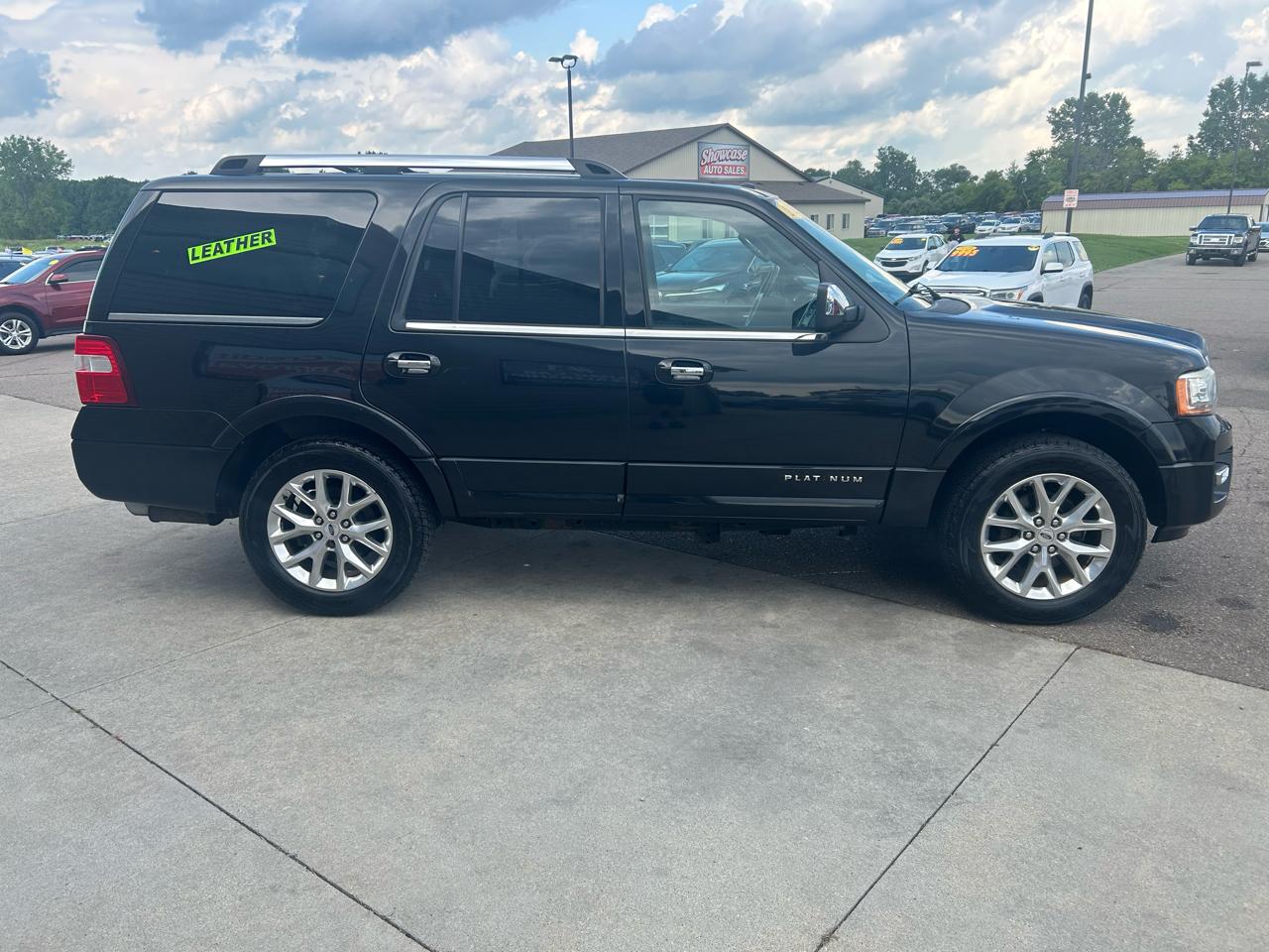 Ford Expedition 4WD 4dr Platinum 2015