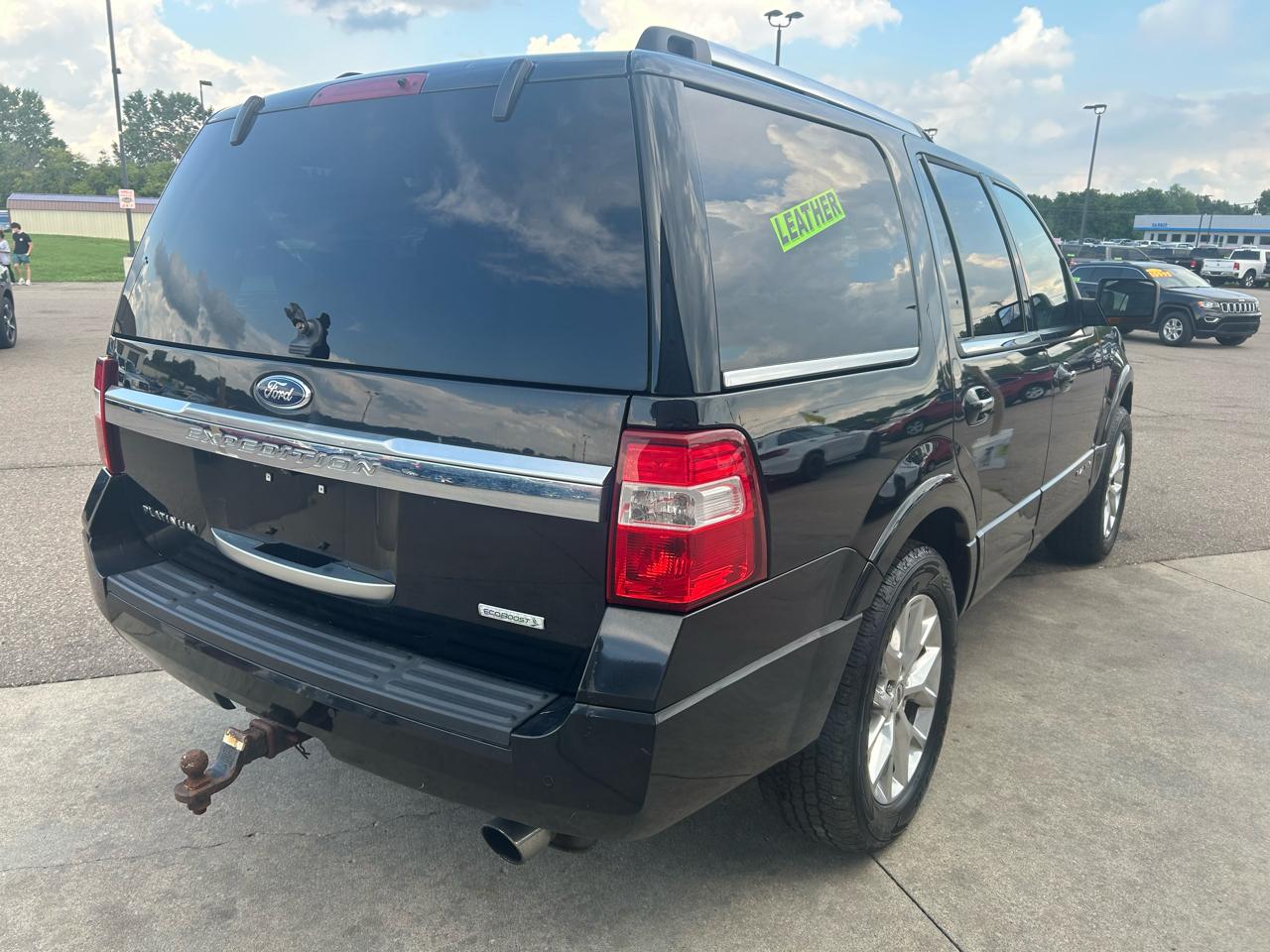 Ford Expedition 4WD 4dr Platinum 2015