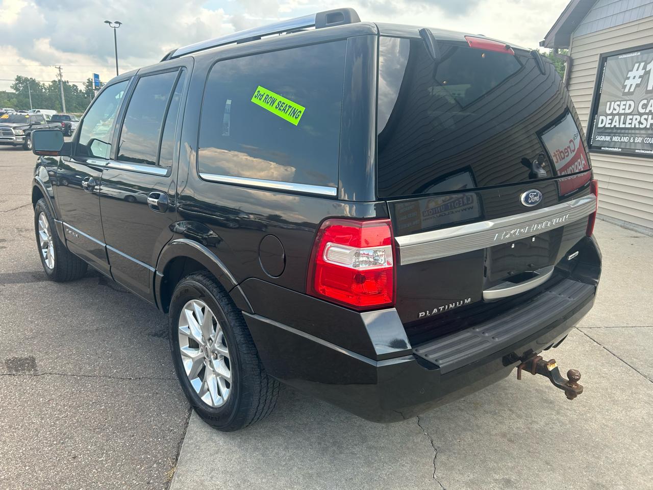 Ford Expedition 4WD 4dr Platinum 2015