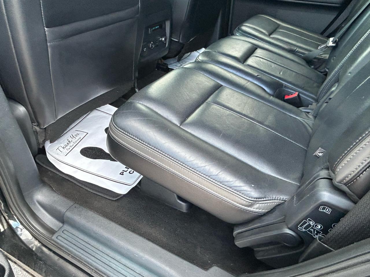 Ford Expedition 4WD 4dr Platinum 2015