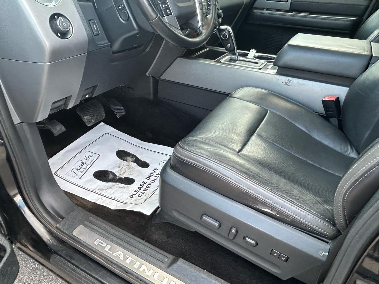 Ford Expedition 4WD 4dr Platinum 2015