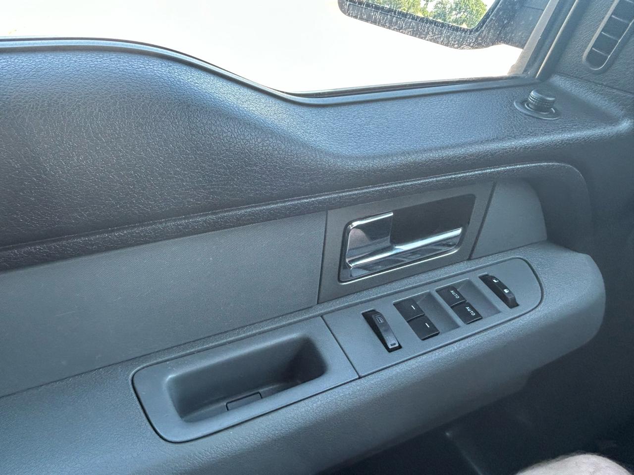 Ford F-150 XLT SuperCrew 6.5-ft. Bed 4WD 2011