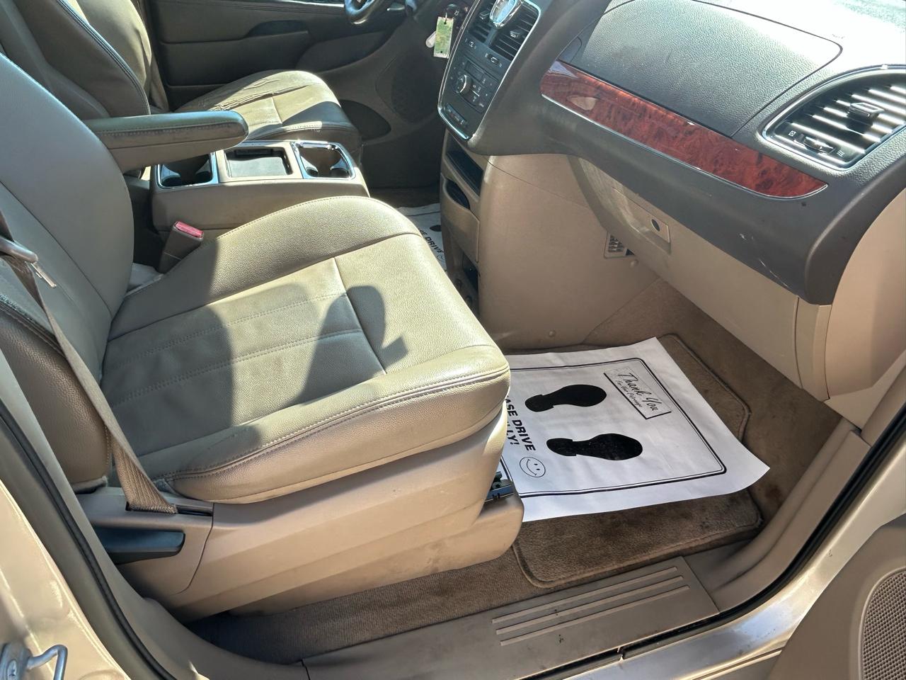 Chrysler Town & Country Touring 2014