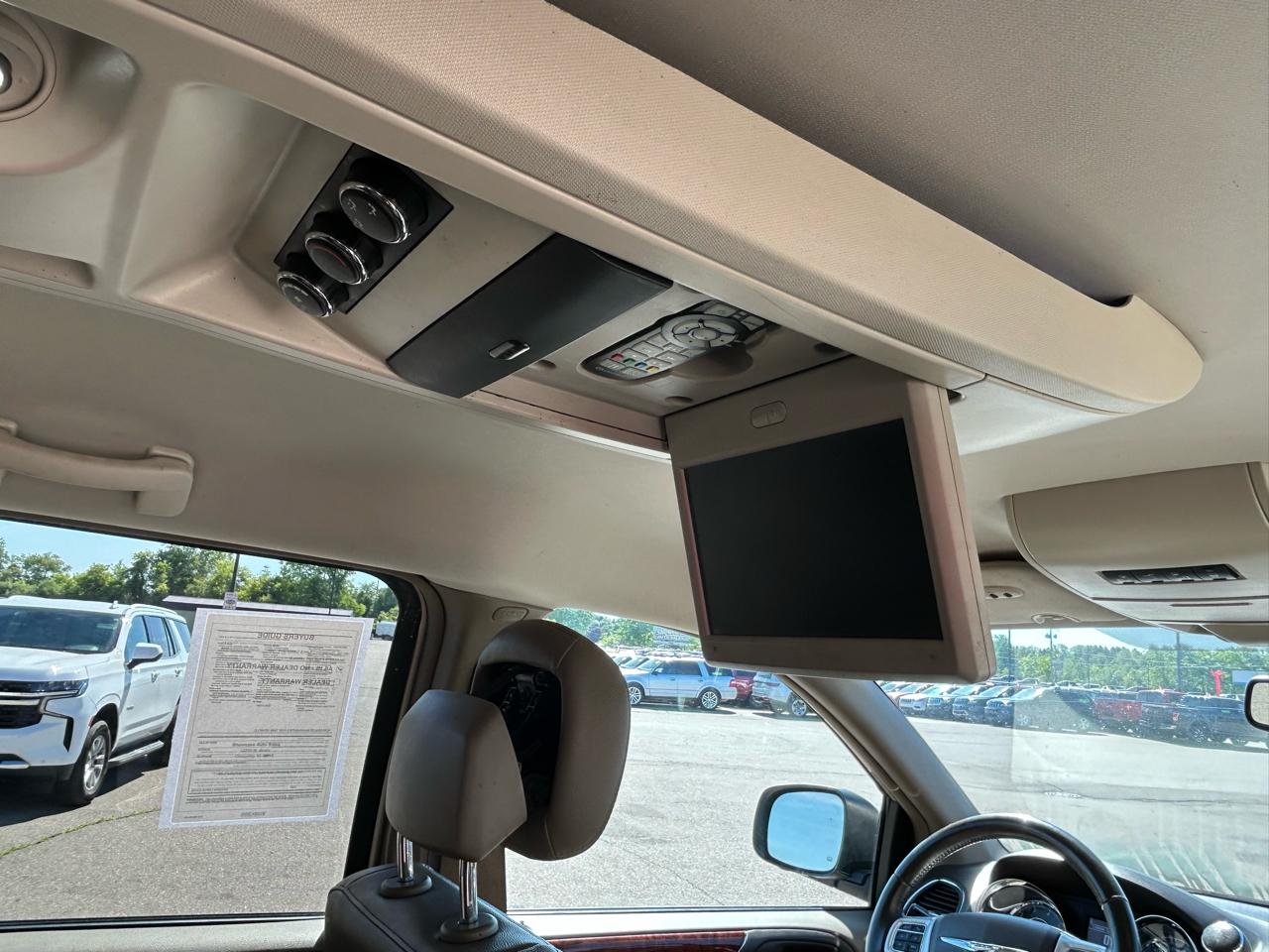 Chrysler Town & Country Touring 2014