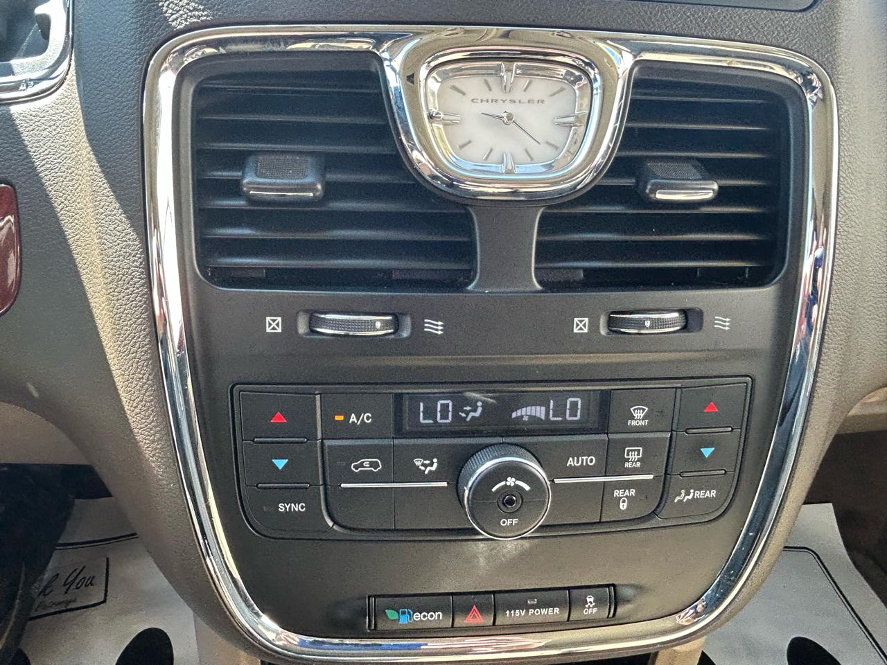 Chrysler Town & Country Touring 2014