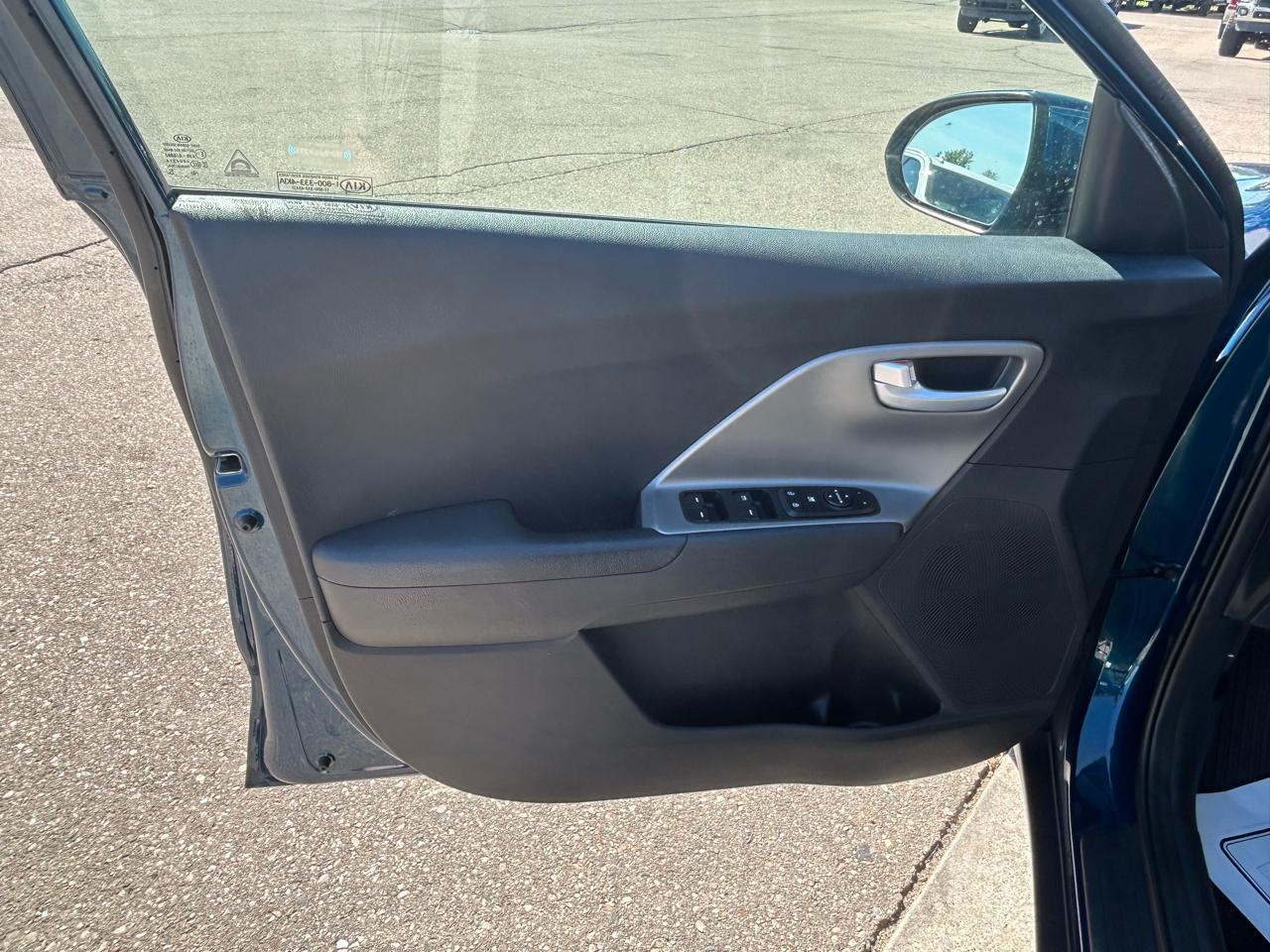 Kia Niro LX FWD 2019