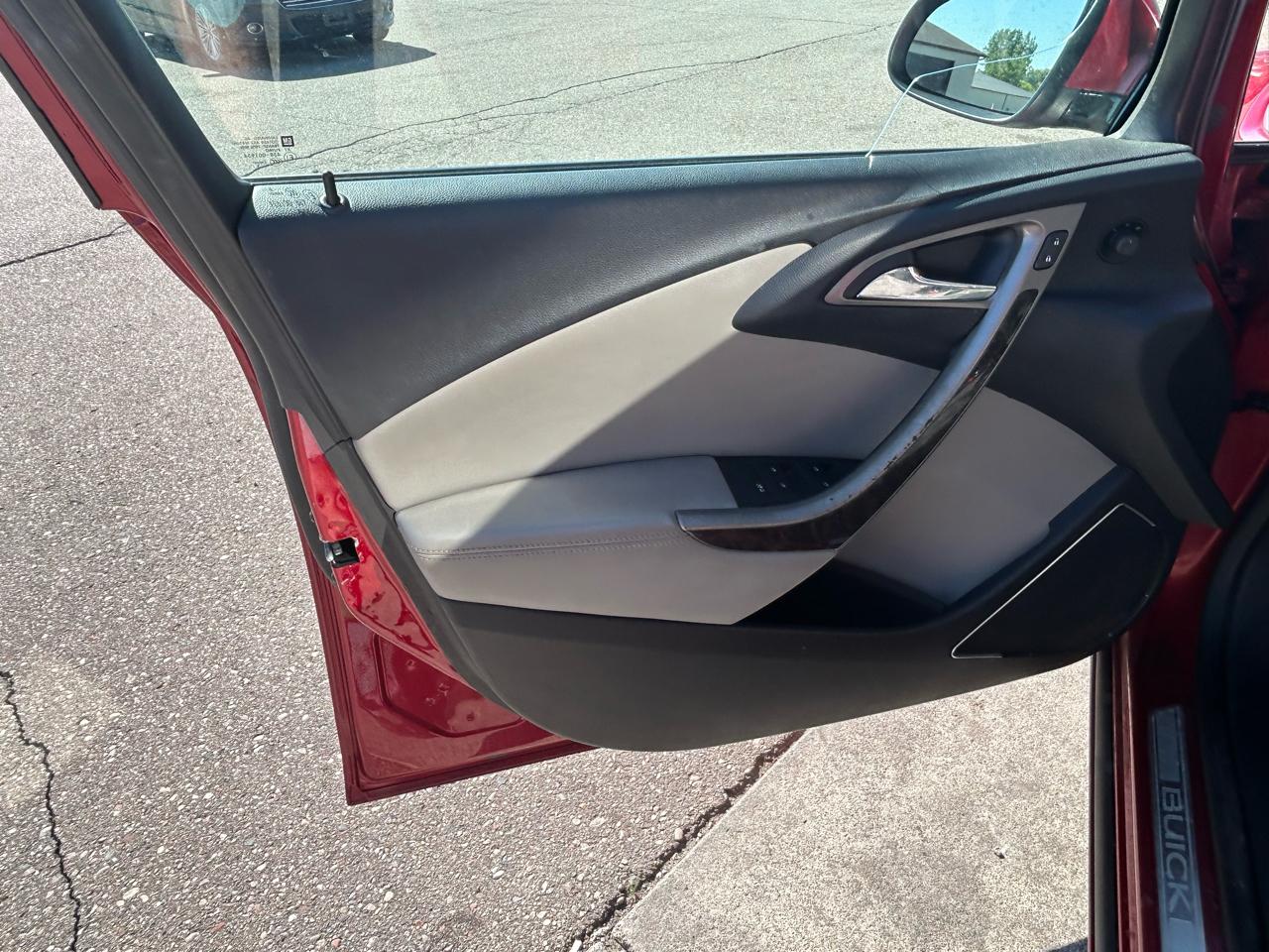 Buick Verano Base 2013