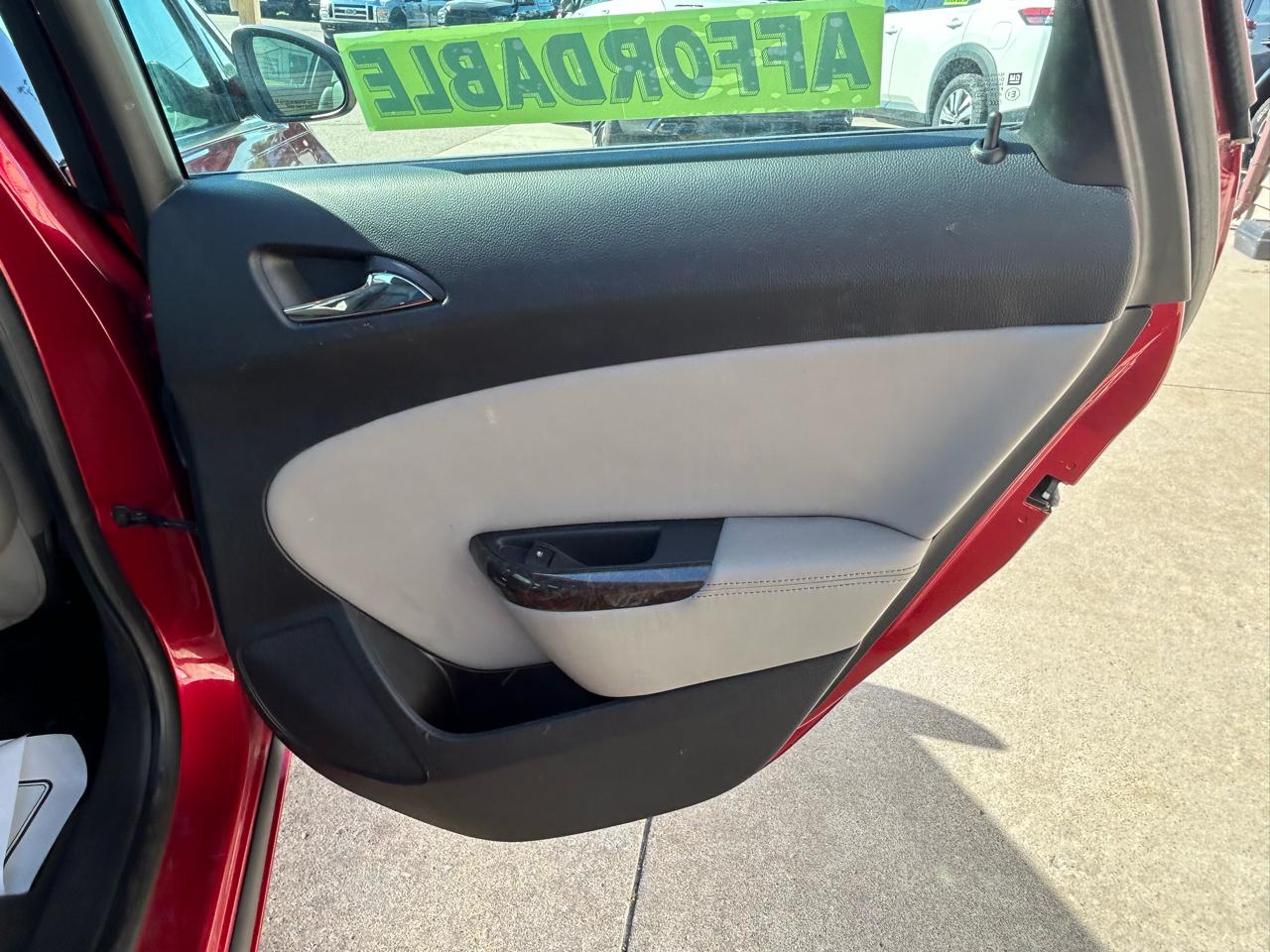 Buick Verano Base 2013