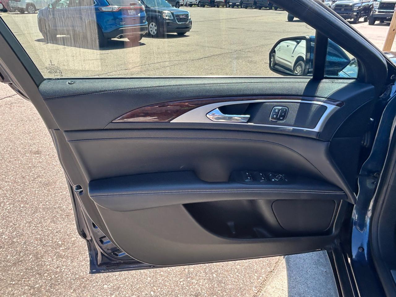 Lincoln MKZ Reserve AWD 2017