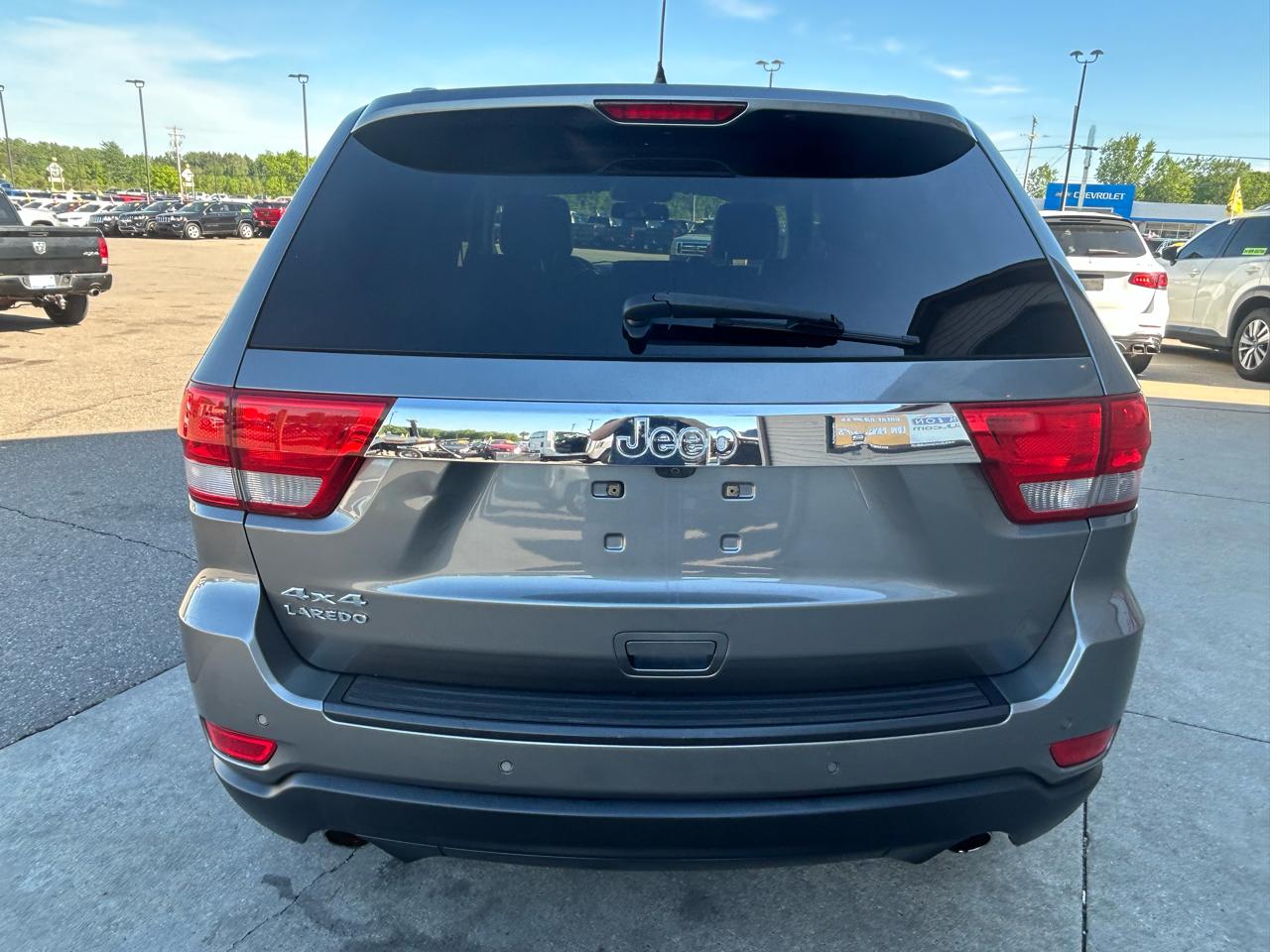 Jeep Grand Cherokee Laredo 4WD 2012
