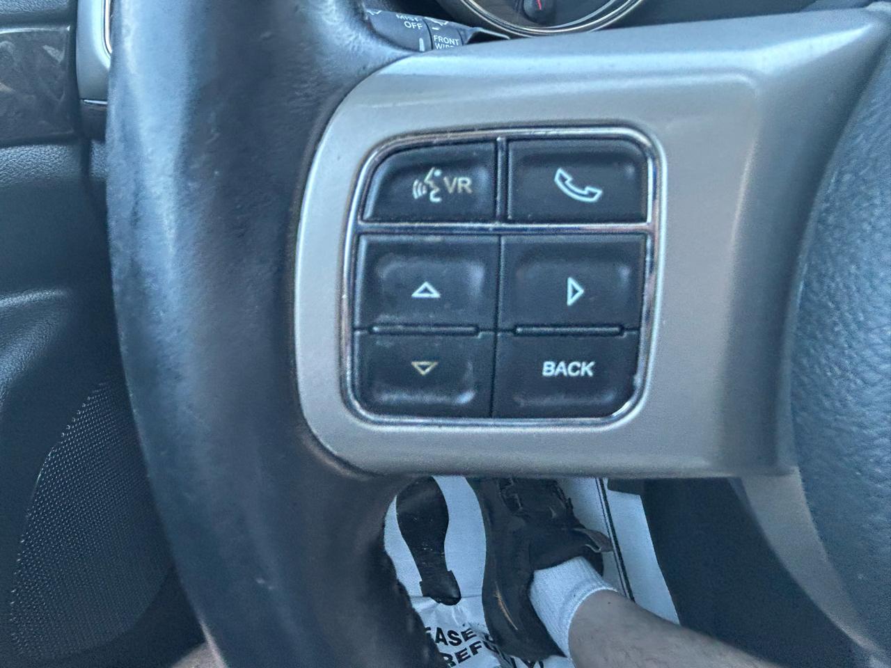 Jeep Grand Cherokee Laredo 4WD 2012