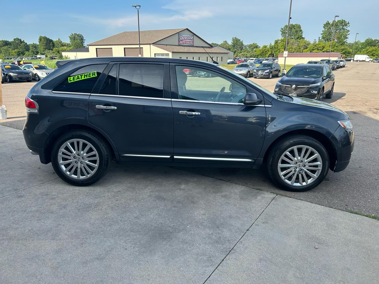 Lincoln MKX AWD 4dr 2013