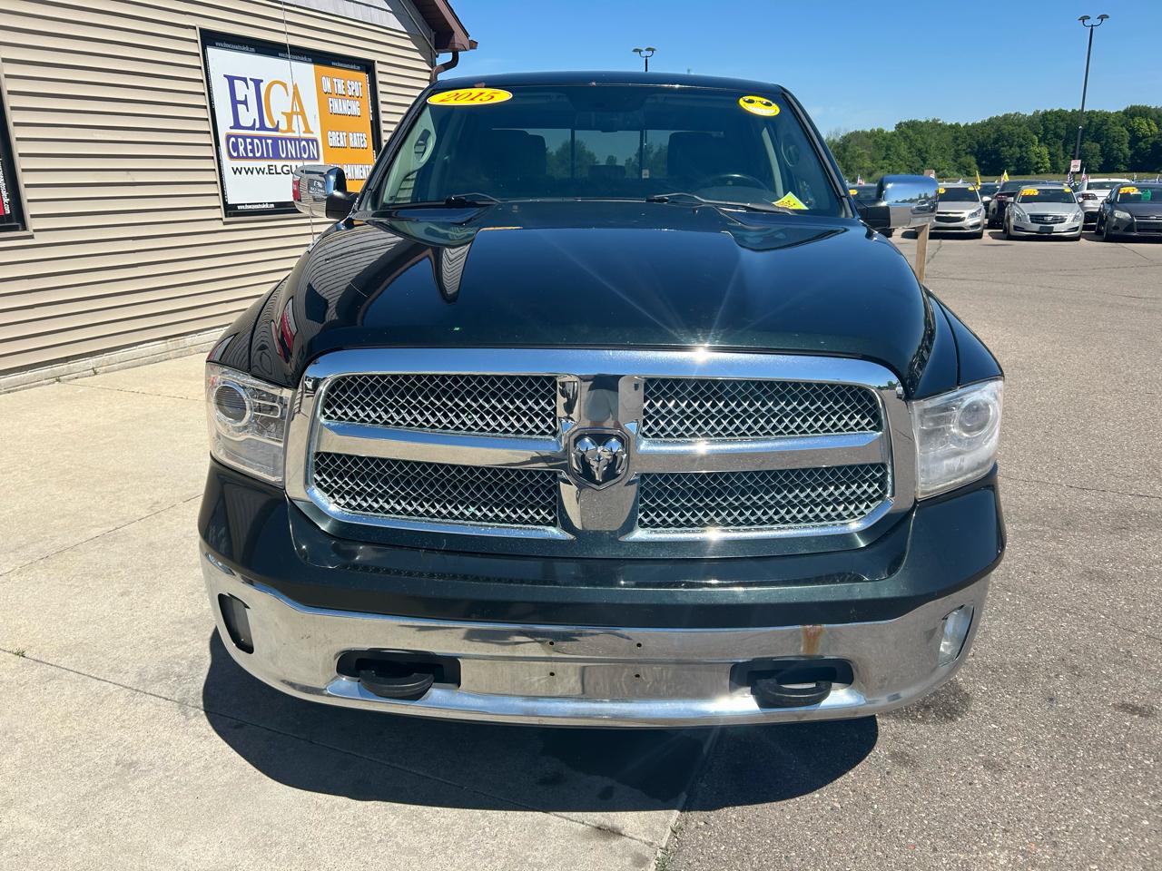 RAM 1500 Laramie Crew Cab SWB 4WD 2015