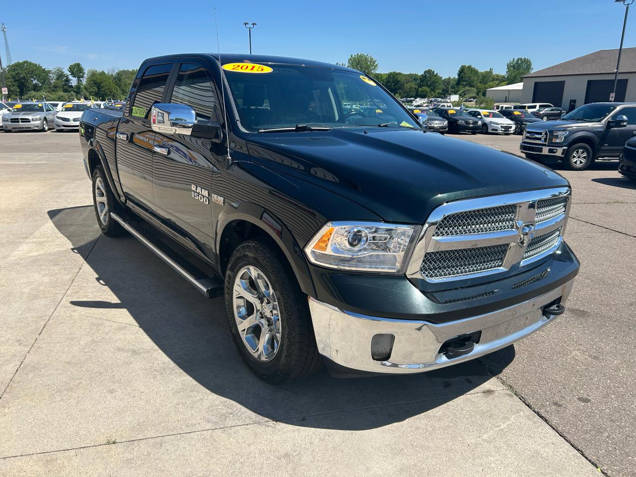 RAM 1500 Laramie Crew Cab SWB 4WD 2015
