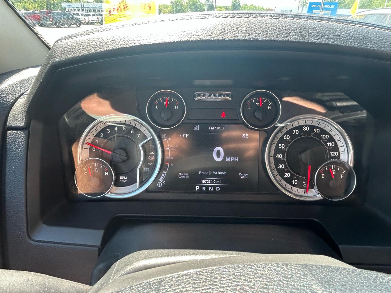 RAM 1500 Laramie Crew Cab SWB 4WD 2015