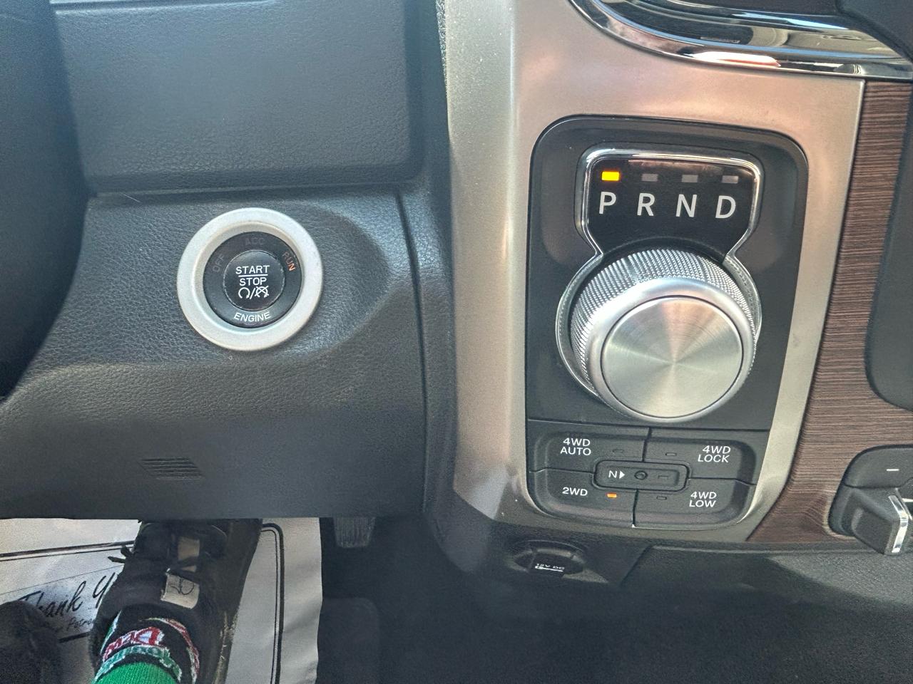 RAM 1500 Laramie Crew Cab SWB 4WD 2015