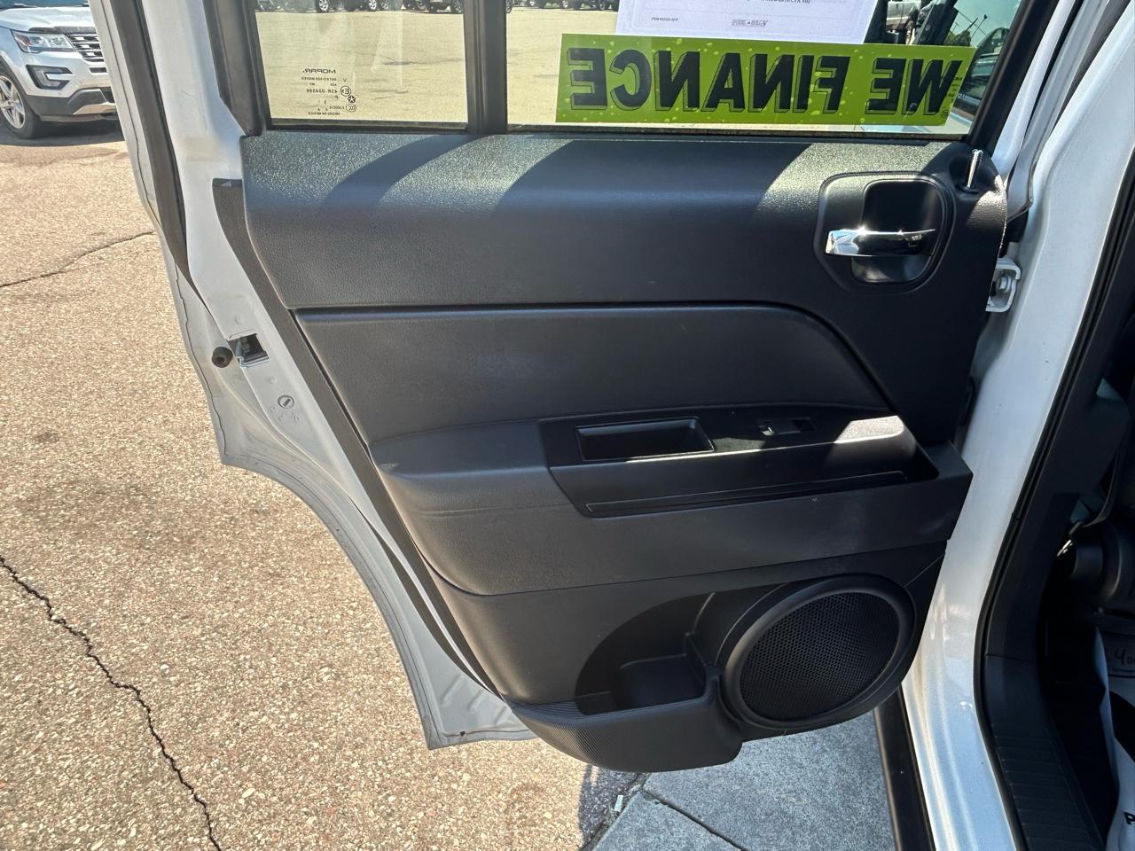 Jeep Patriot FWD 4dr Sport 2016