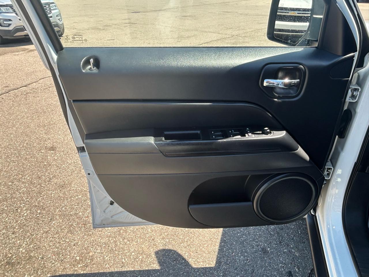Jeep Patriot FWD 4dr Sport 2016