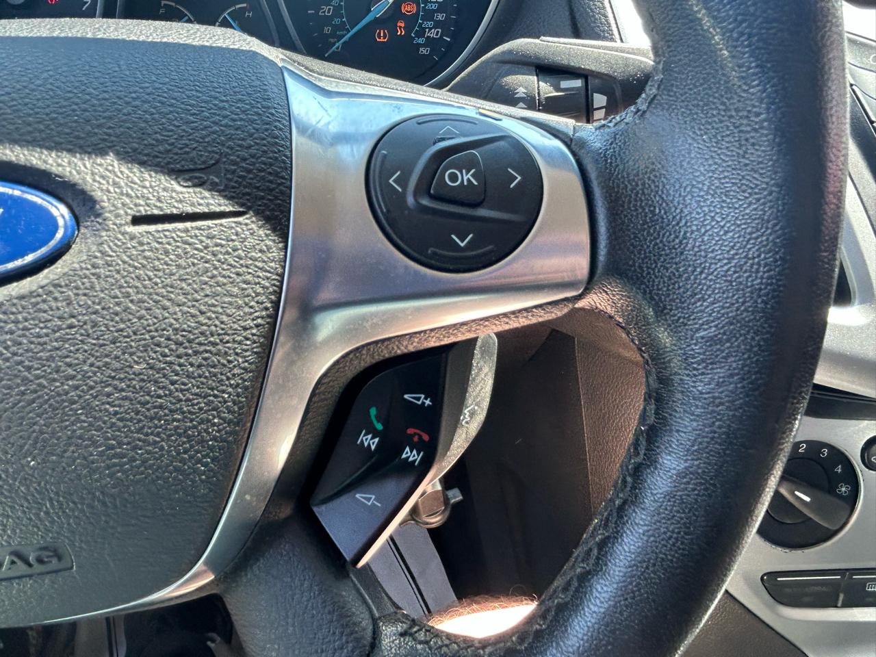 Ford Focus SE Sedan 2012