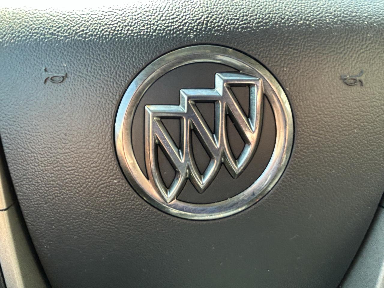 Buick LaCrosse 4dr Sdn Leather FWD 2013