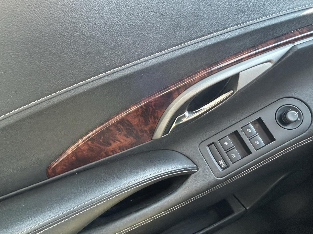 Buick LaCrosse 4dr Sdn Leather FWD 2013