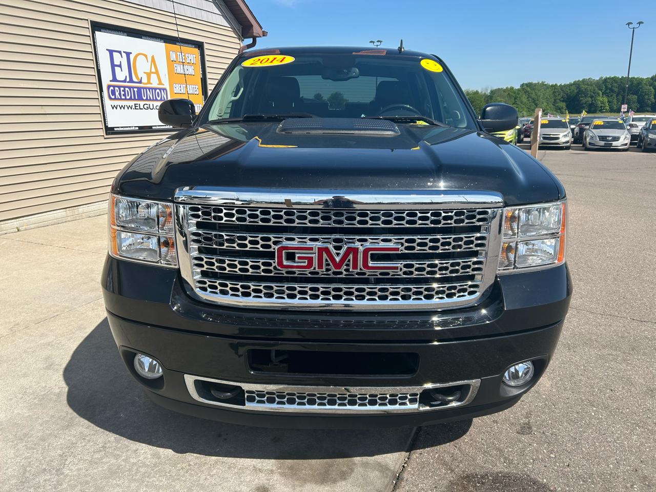 GMC Sierra 2500HD 4WD Crew Cab 153.7" Denali 2014