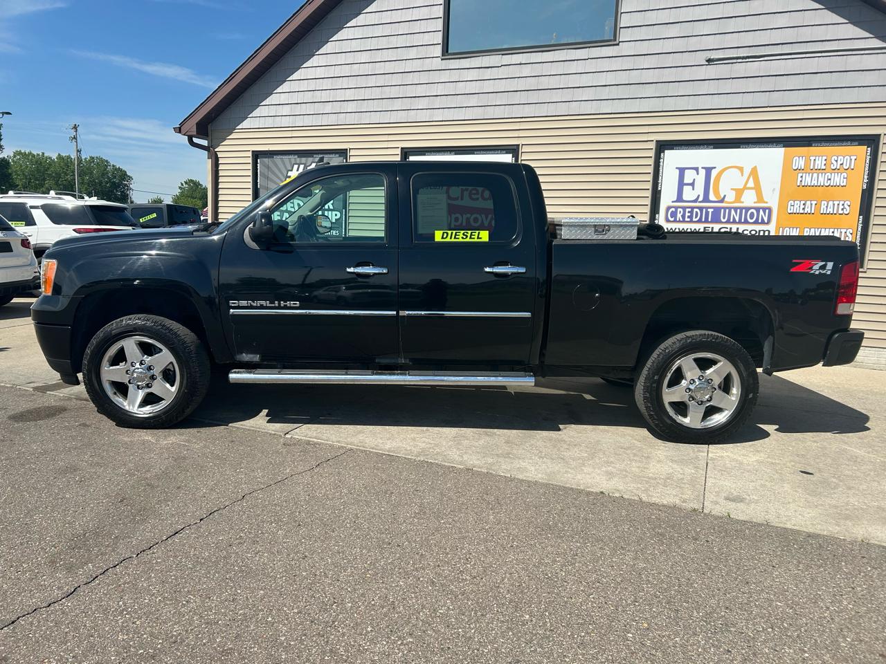 GMC Sierra 2500HD 4WD Crew Cab 153.7" Denali 2014
