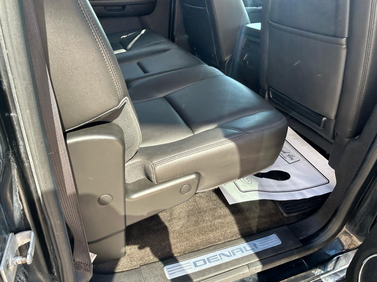 GMC Sierra 2500HD 4WD Crew Cab 153.7" Denali 2014