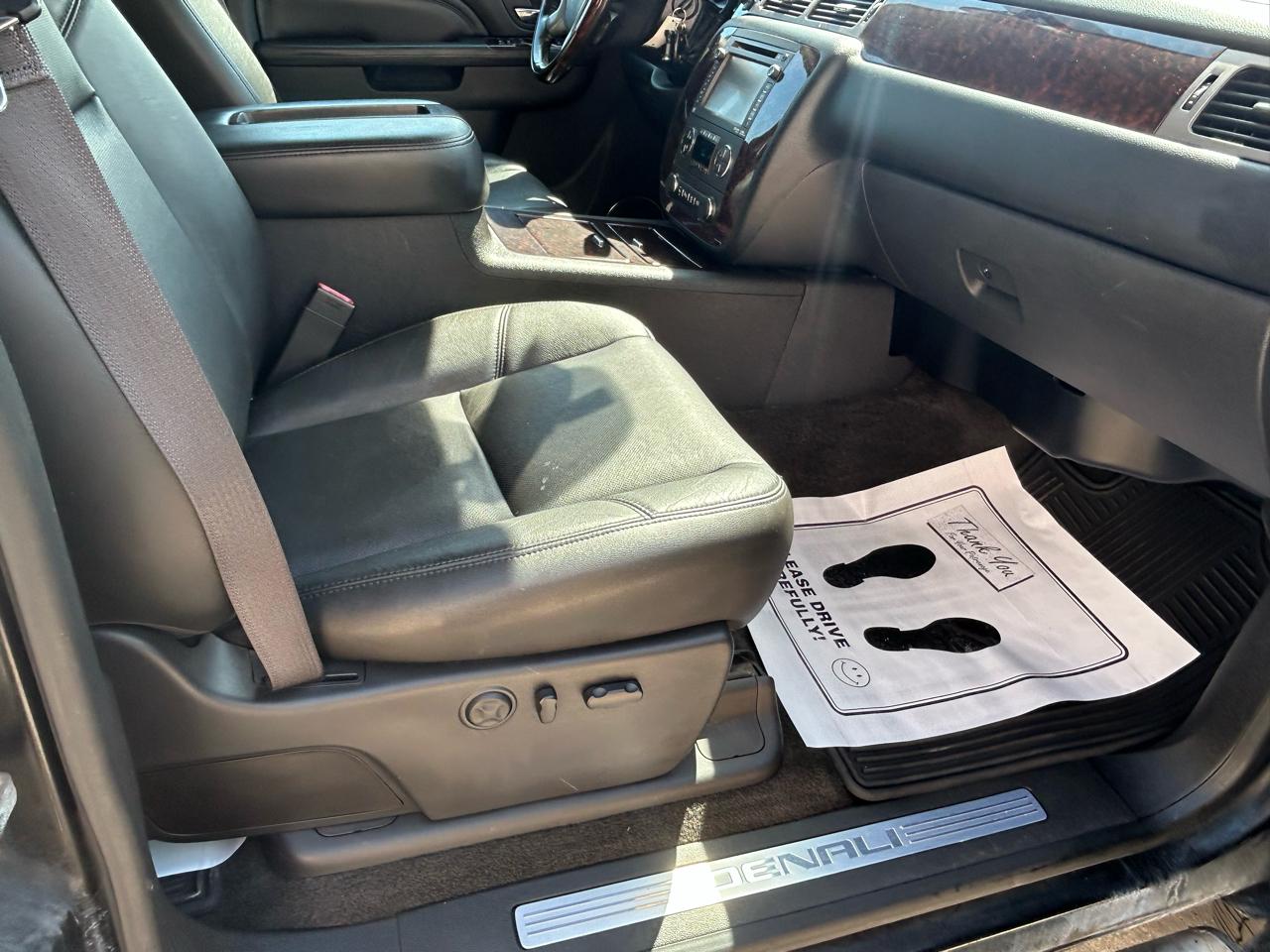 GMC Sierra 2500HD 4WD Crew Cab 153.7" Denali 2014