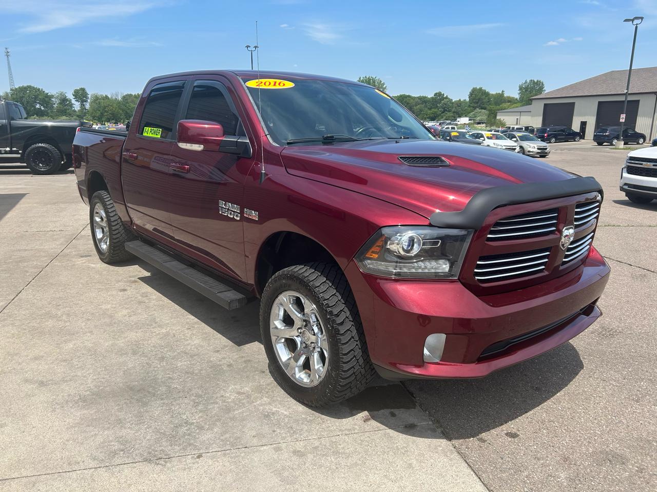 RAM 1500 Sport Crew Cab SWB 4WD 2016