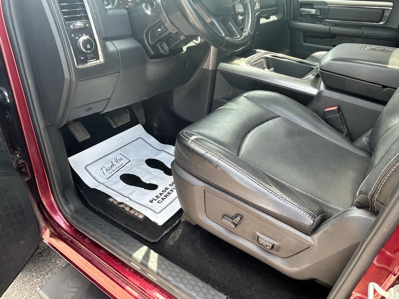 RAM 1500 Sport Crew Cab SWB 4WD 2016