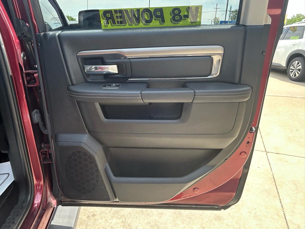 RAM 1500 Sport Crew Cab SWB 4WD 2016