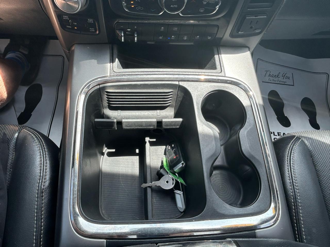 RAM 1500 Sport Crew Cab SWB 4WD 2016