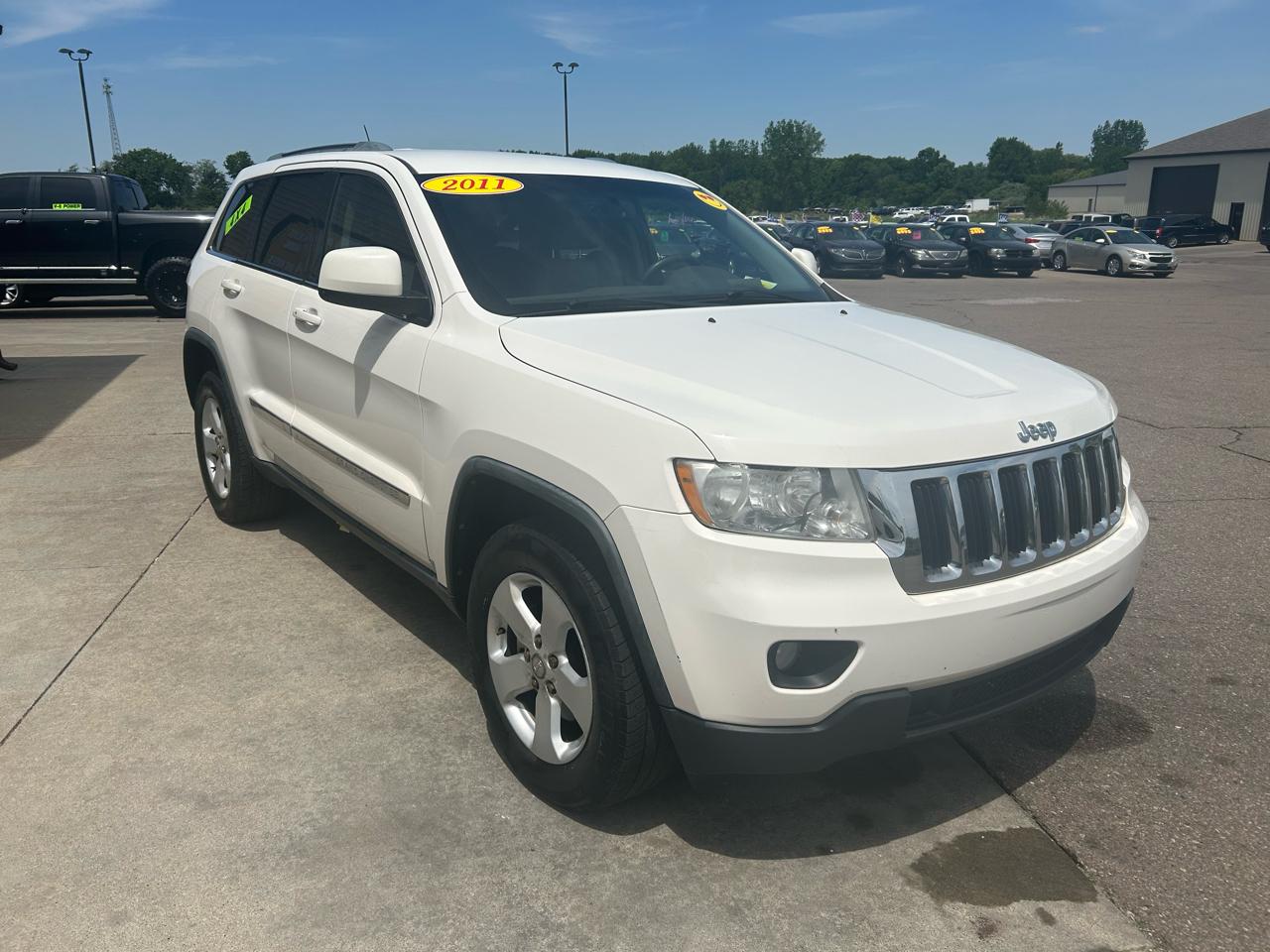 Jeep Grand Cherokee Laredo 4WD 2011