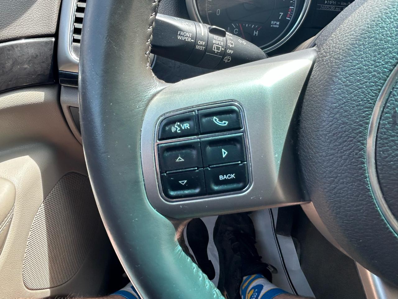 Jeep Grand Cherokee Laredo 4WD 2011
