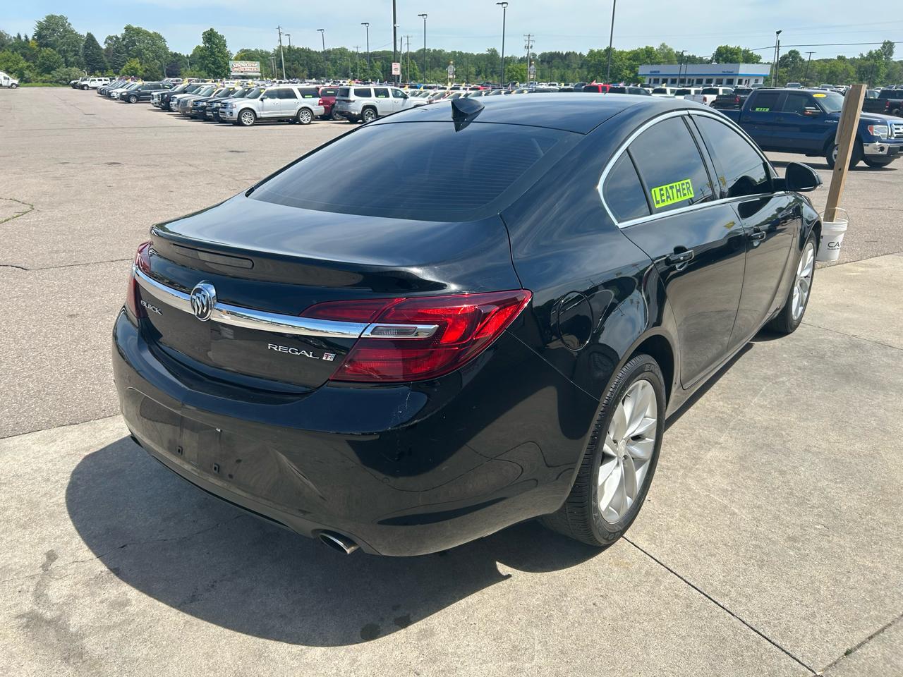 Buick Regal 4dr Sdn Premium I FWD 2015
