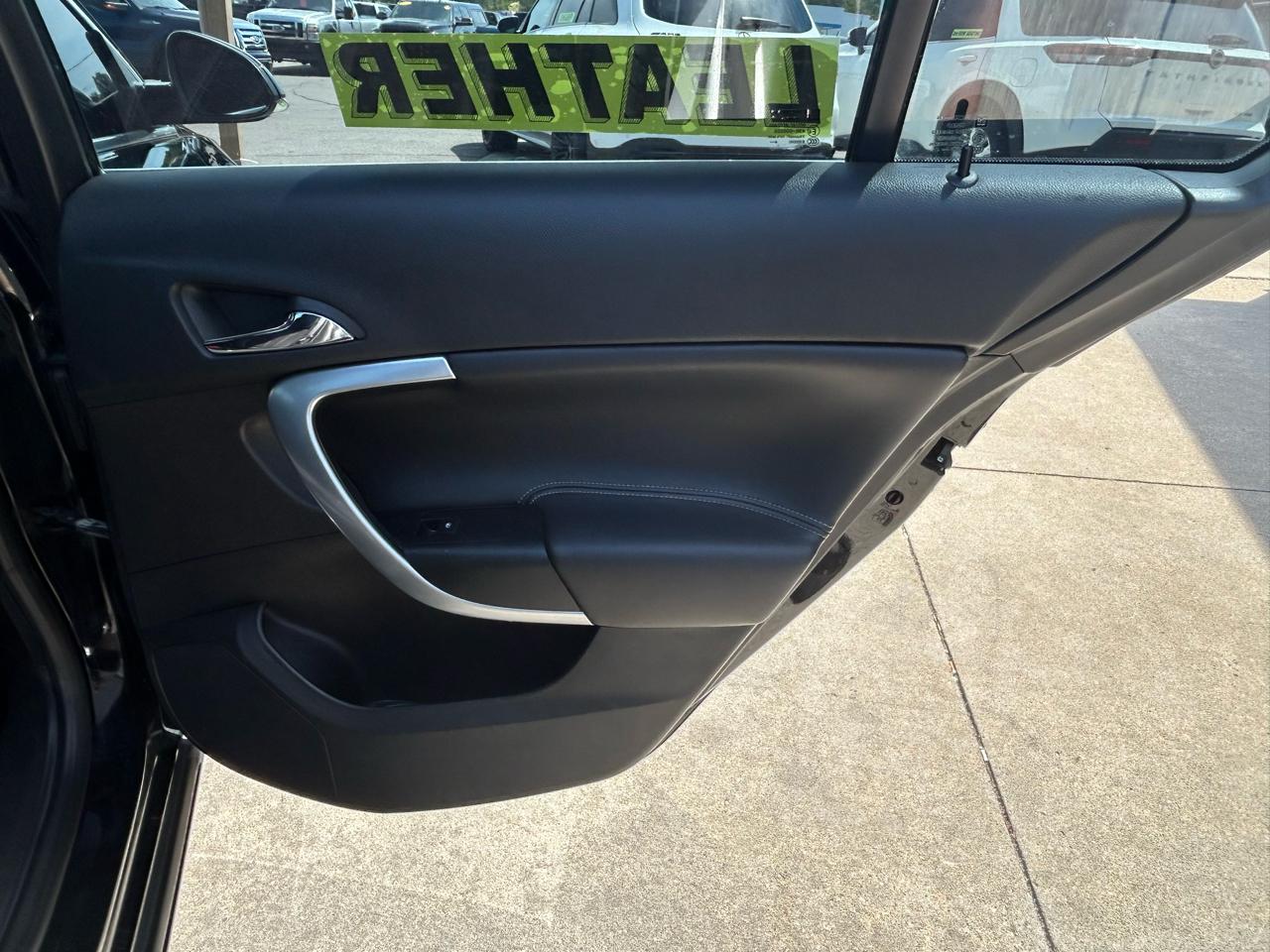 Buick Regal 4dr Sdn Premium I FWD 2015