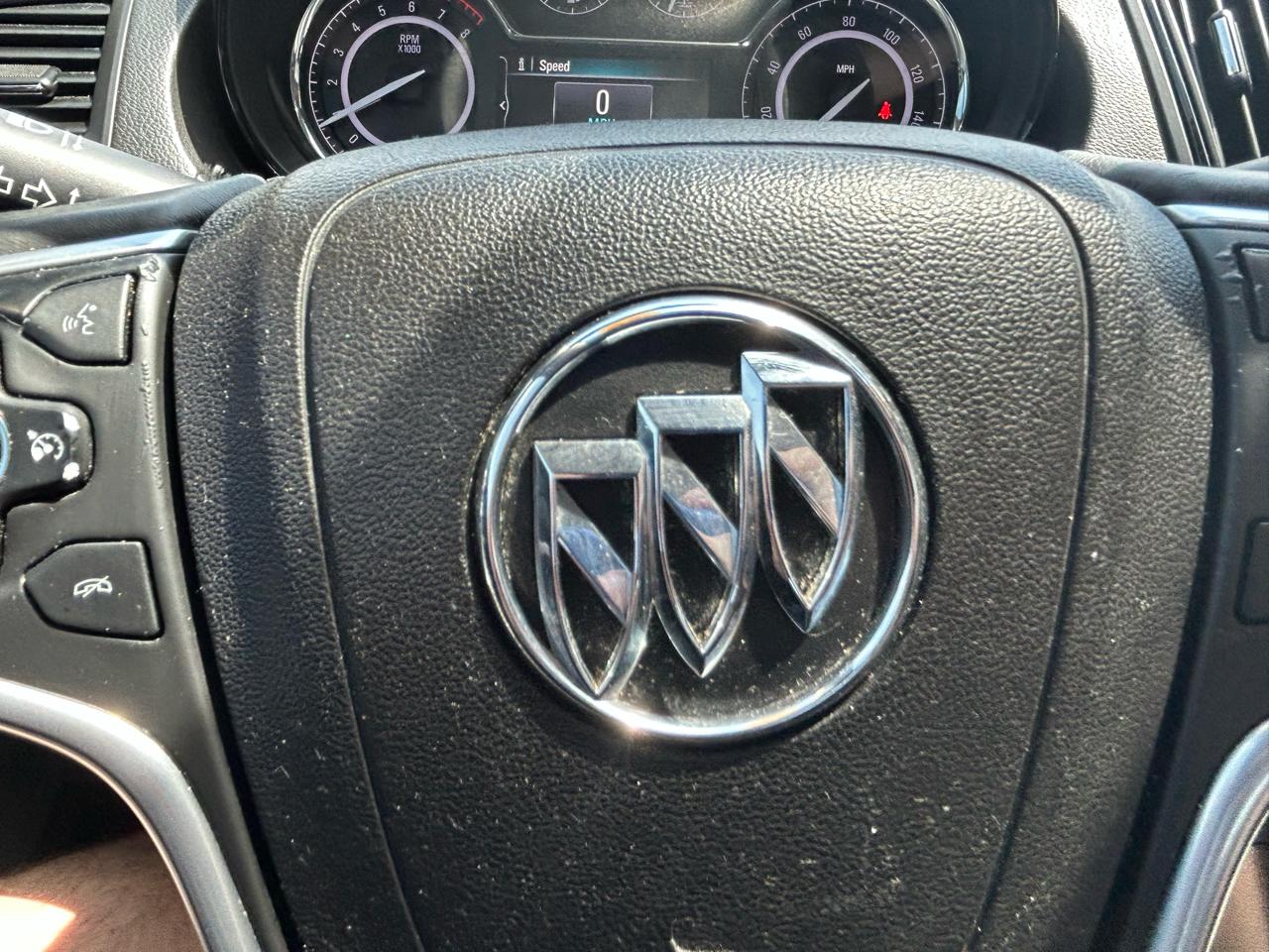 Buick Regal 4dr Sdn Premium I FWD 2015