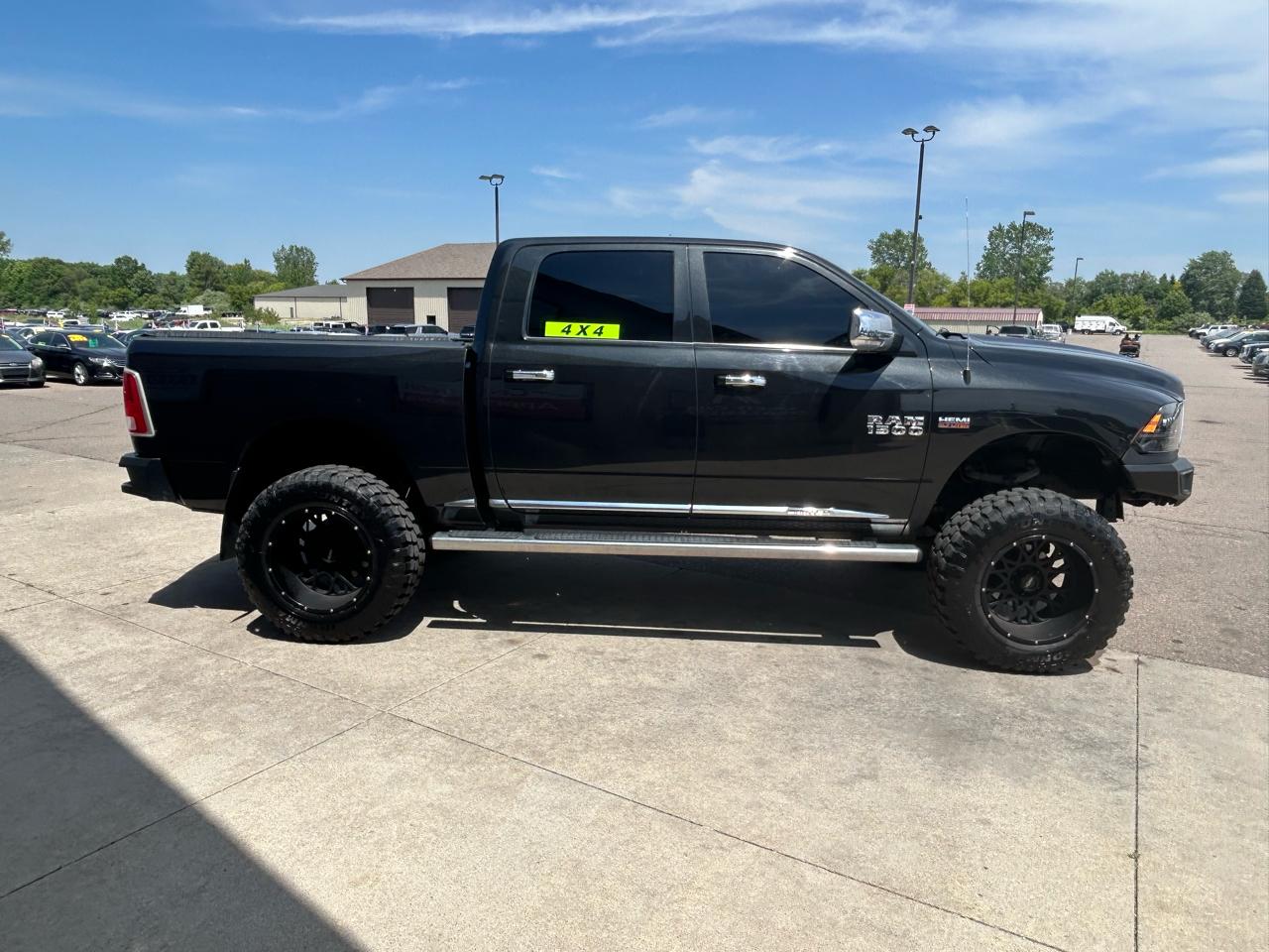 RAM 1500 Longhorn Crew Cab SWB 4WD 2017