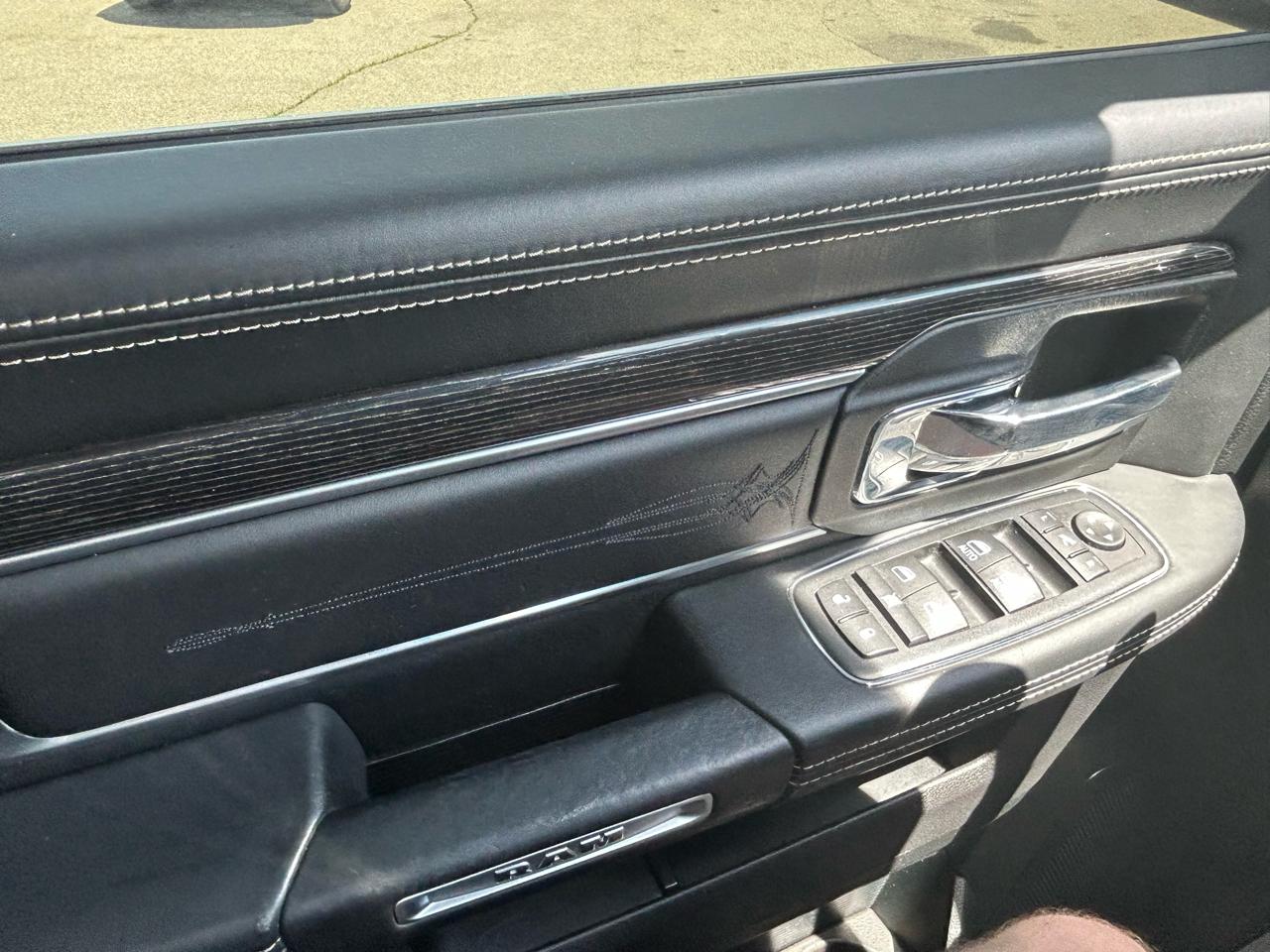RAM 1500 Longhorn Crew Cab SWB 4WD 2017
