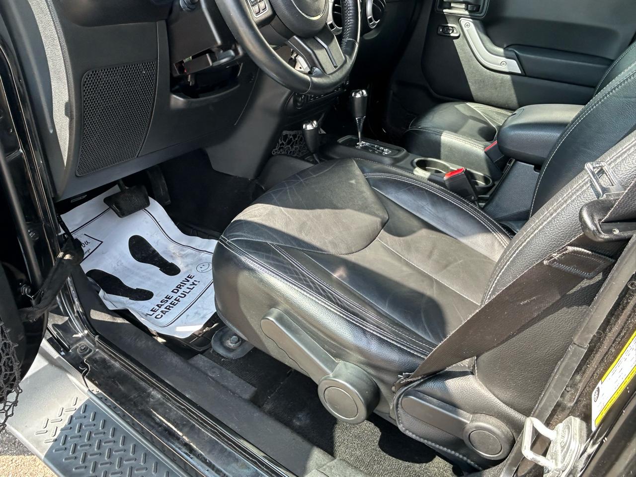 Jeep Wrangler Unlimited Sahara 4WD 2015