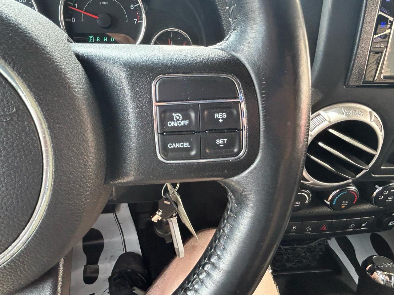 Jeep Wrangler Unlimited Sahara 4WD 2015