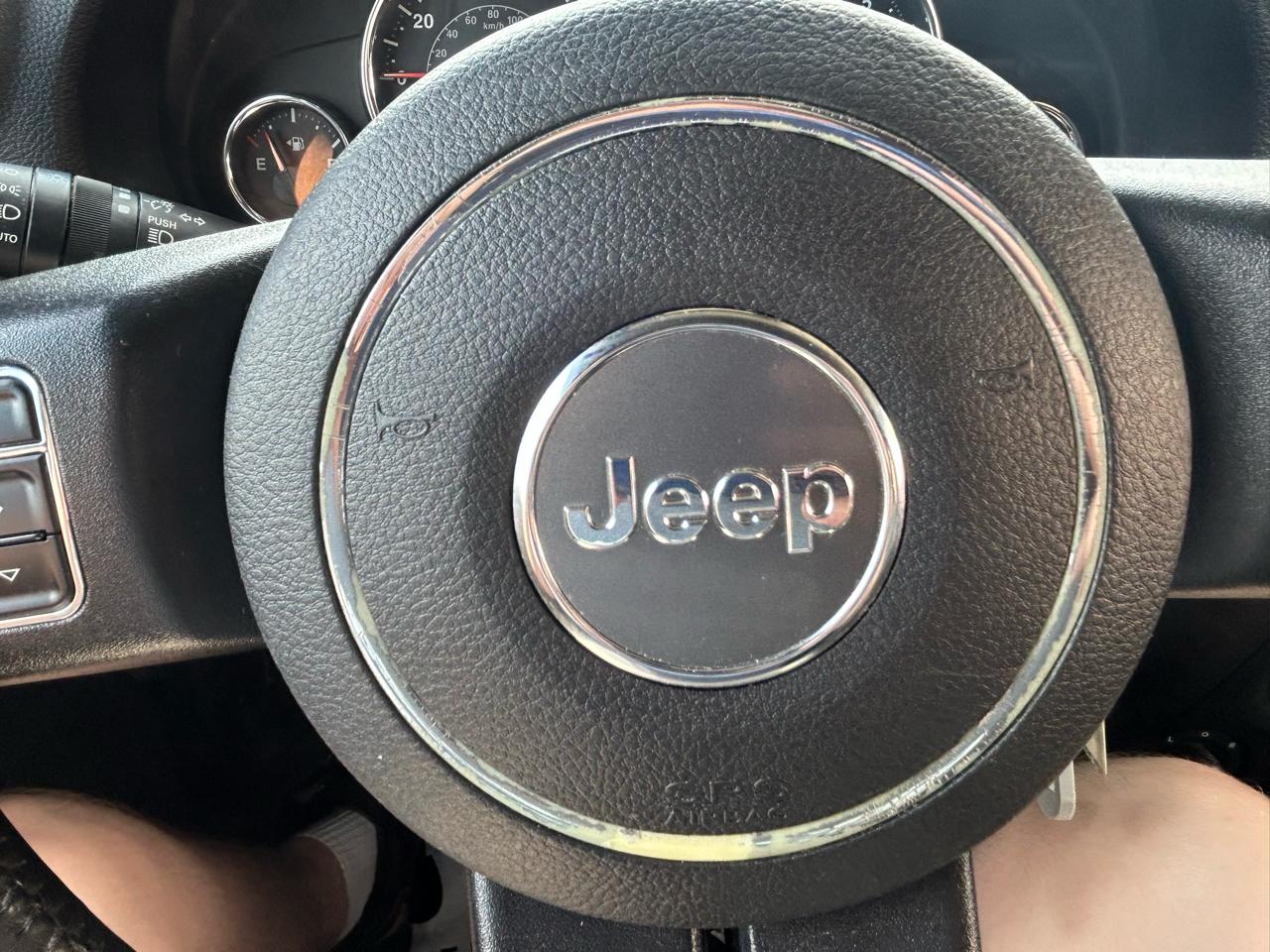 Jeep Wrangler Unlimited Sahara 4WD 2015