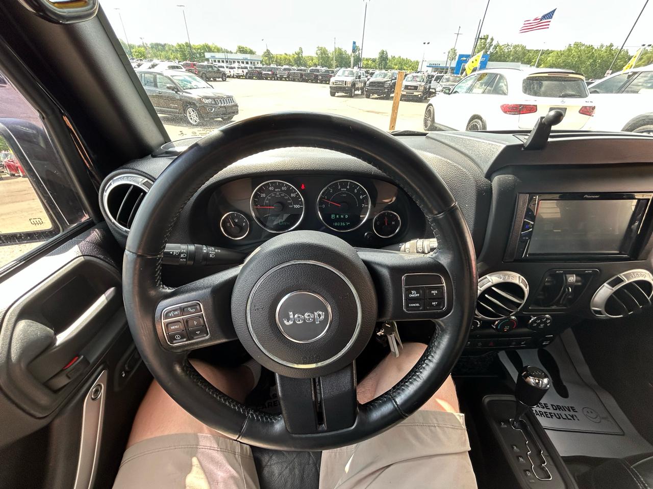 Jeep Wrangler Unlimited Sahara 4WD 2015