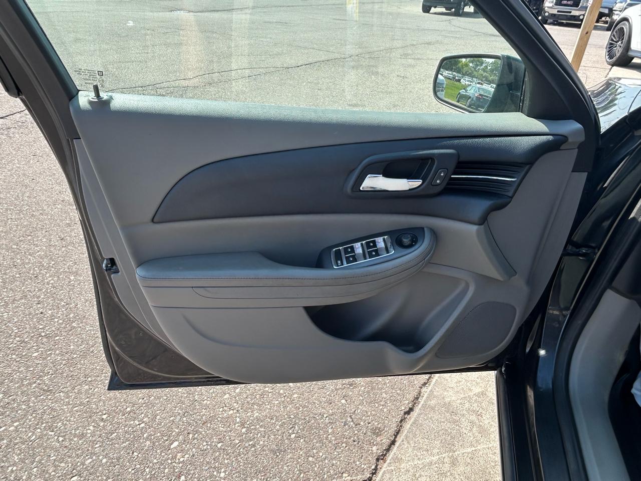 Chevrolet Malibu LS 2013