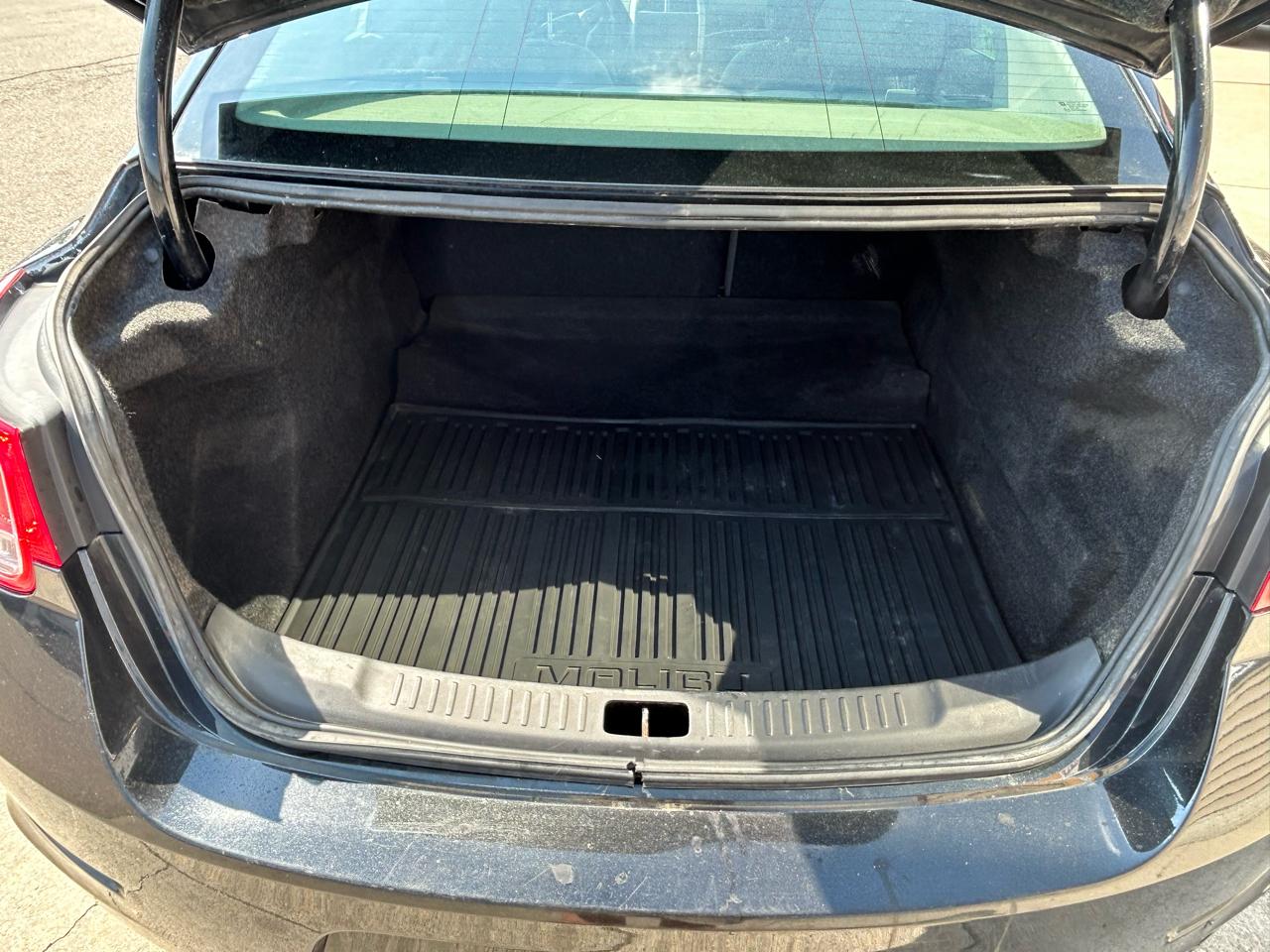 Chevrolet Malibu LS 2013
