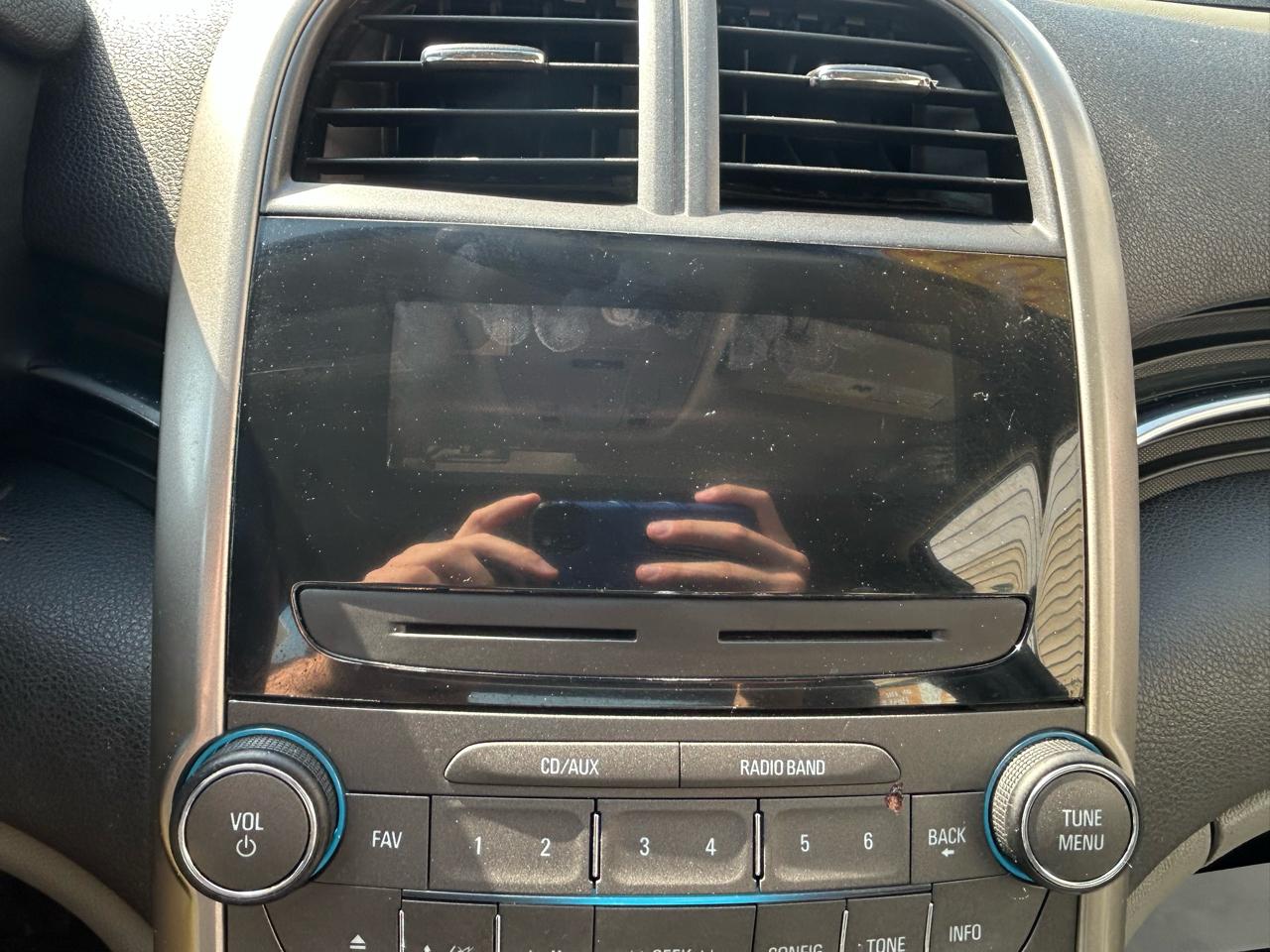 Chevrolet Malibu LS 2013